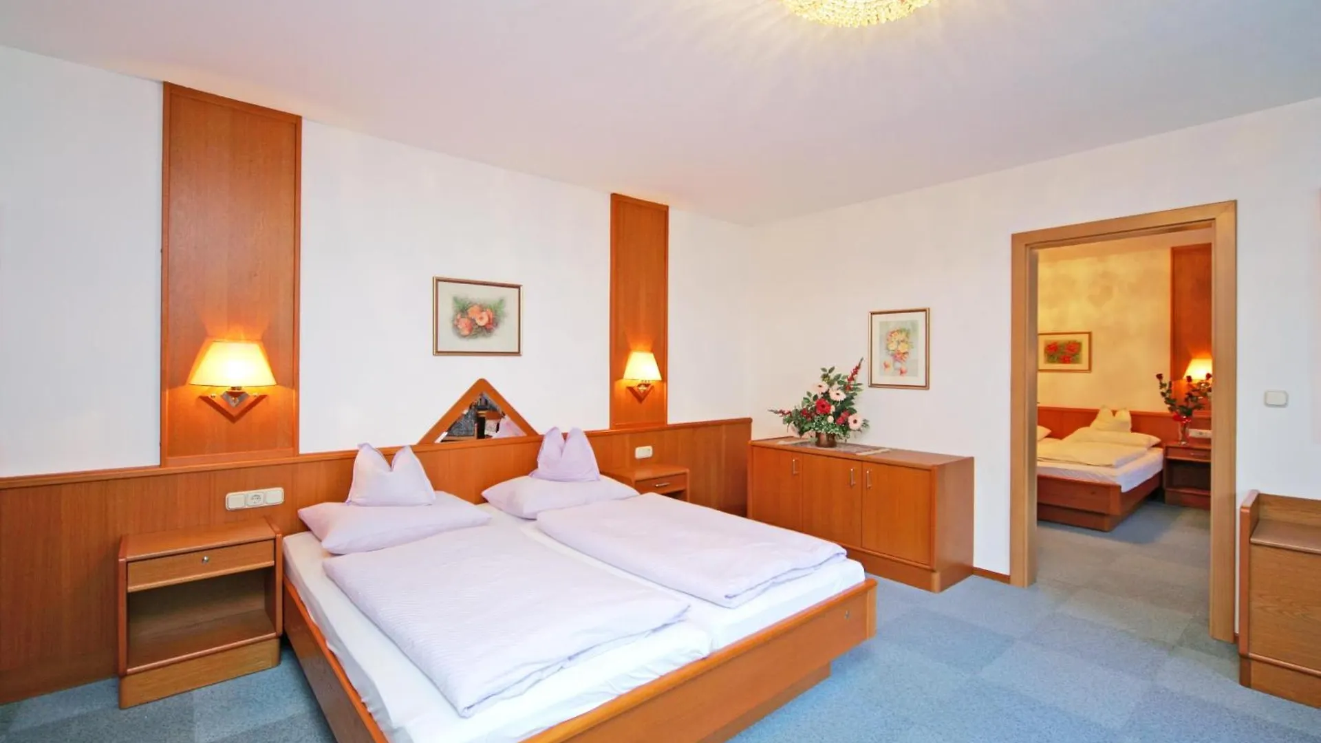 Fleger Appartements Vienna Apartment