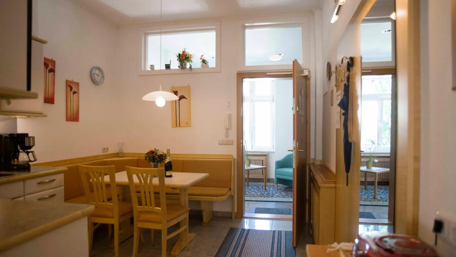 Fleger Appartements Vienna Apartment