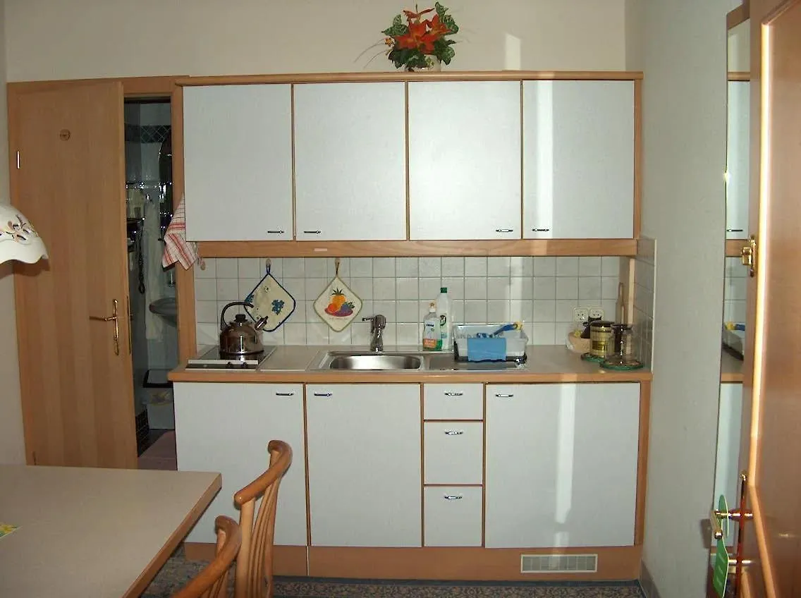 Fleger Appartements Vienna Apartment